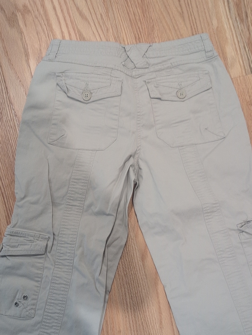 Women's Lightweight Cargo Pants in Light Beige - Picture 8 of 8